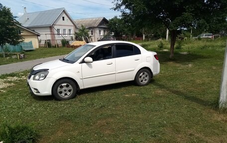 KIA Rio II, 2011 год, 650 000 рублей, 1 фотография