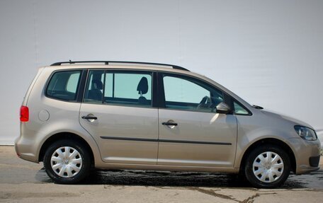 Volkswagen Touran III, 2012 год, 1 150 000 рублей, 8 фотография