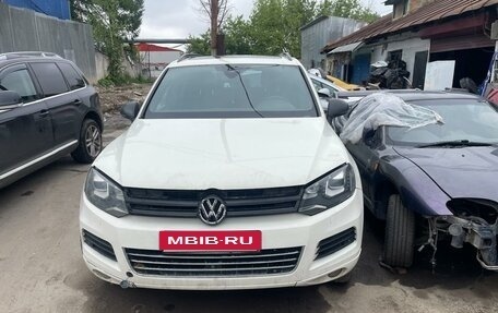 Volkswagen Touareg III, 2011 год, 1 300 000 рублей, 2 фотография