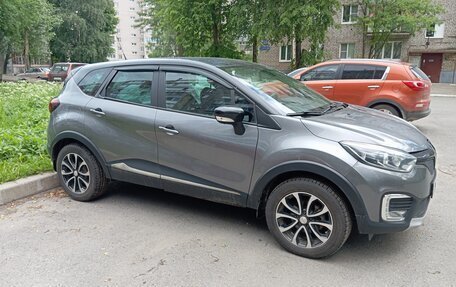 Renault Kaptur I рестайлинг, 2017 год, 1 700 000 рублей, 4 фотография