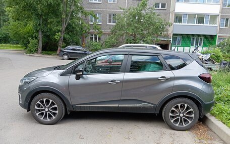 Renault Kaptur I рестайлинг, 2017 год, 1 700 000 рублей, 3 фотография