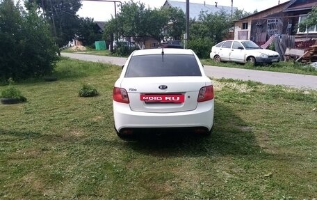 KIA Rio II, 2011 год, 650 000 рублей, 2 фотография