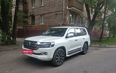 Toyota Land Cruiser 200, 2015 год, 5 500 000 рублей, 2 фотография