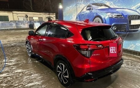 Honda Vezel, 2018 год, 2 470 000 рублей, 4 фотография