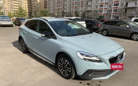 Volvo V40 Cross Country I, 2018 год, 2 450 000 рублей, 2 фотография