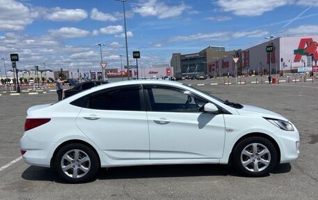 Hyundai Solaris II рестайлинг, 2012 год, 850 000 рублей, 3 фотография