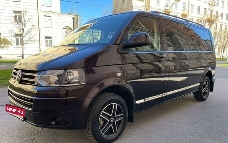 Volkswagen Caravelle T5, 2014 год, 2 890 000 рублей, 4 фотография