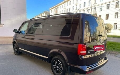 Volkswagen Caravelle T5, 2014 год, 2 890 000 рублей, 2 фотография