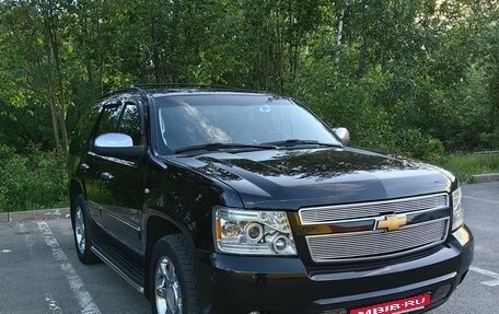 Chevrolet Tahoe III, 2012 год, 2 600 000 рублей, 3 фотография