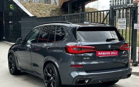 BMW X5, 2019 год, 6 050 000 рублей, 4 фотография