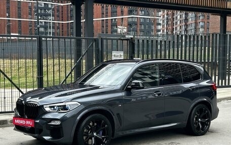 BMW X5, 2019 год, 6 050 000 рублей, 3 фотография