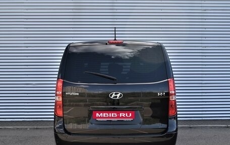 Hyundai H-1 II рестайлинг, 2016 год, 2 367 000 рублей, 5 фотография