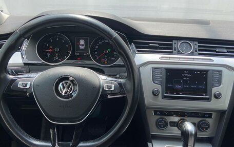Volkswagen Passat B8 рестайлинг, 2015 год, 2 099 900 рублей, 11 фотография