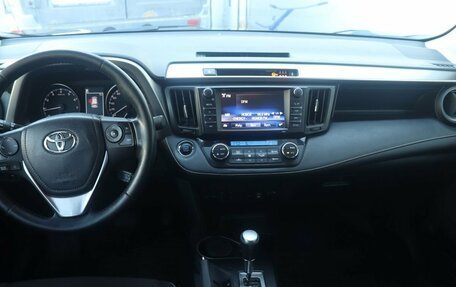 Toyota RAV4, 2017 год, 2 712 000 рублей, 8 фотография
