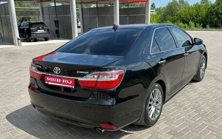 Toyota Camry, 2015 год, 1 990 000 рублей, 3 фотография