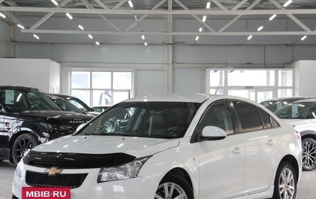 Chevrolet Cruze II, 2011 год, 749 000 рублей, 2 фотография