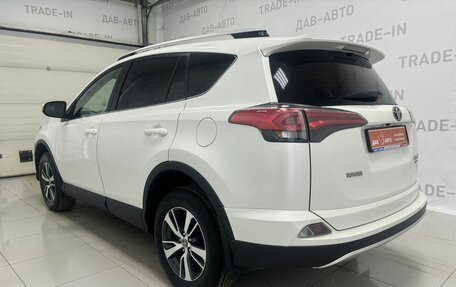 Toyota RAV4, 2016 год, 2 590 000 рублей, 6 фотография