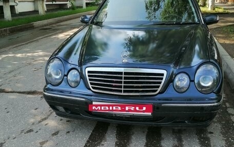 Mercedes-Benz E-Класс, 1999 год, 570 000 рублей, 4 фотография