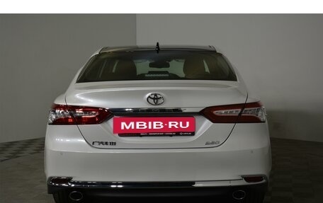 Toyota Camry, 2023 год, 5 280 000 рублей, 6 фотография
