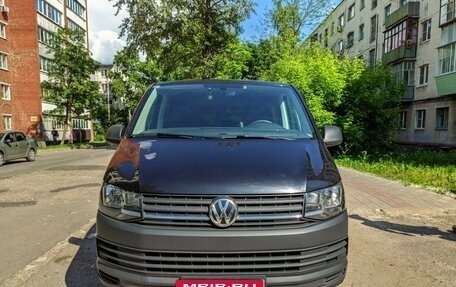 Volkswagen Caravelle T6 рестайлинг, 2016 год, 3 100 000 рублей, 3 фотография