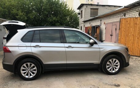 Volkswagen Tiguan II, 2017 год, 1 680 000 рублей, 2 фотография