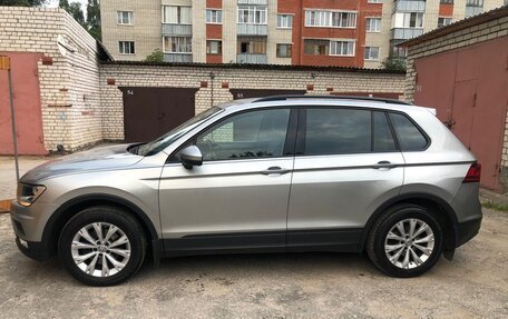 Volkswagen Tiguan II, 2017 год, 1 680 000 рублей, 12 фотография