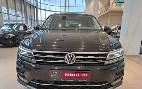 Volkswagen Tiguan II, 2018 год, 3 367 000 рублей, 2 фотография