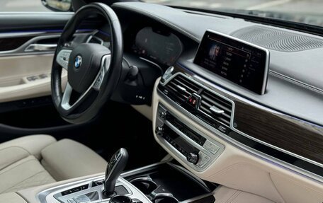 BMW 7 серия, 2019 год, 5 250 000 рублей, 8 фотография