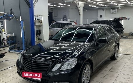 Mercedes-Benz E-Класс, 2011 год, 1 680 000 рублей, 3 фотография