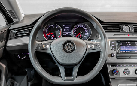 Volkswagen Passat B8 рестайлинг, 2017 год, 1 995 000 рублей, 15 фотография