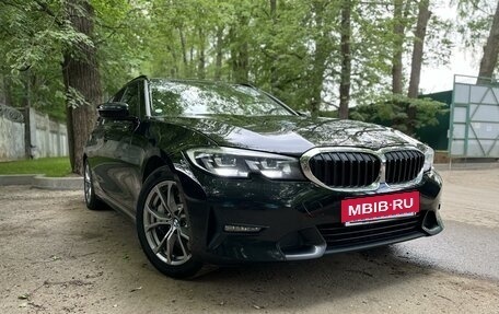 BMW 3 серия, 2019 год, 3 600 000 рублей, 7 фотография