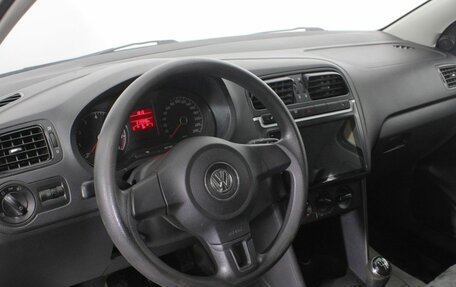 Volkswagen Polo VI (EU Market), 2013 год, 735 000 рублей, 13 фотография