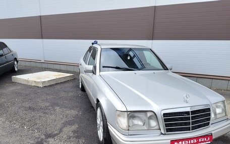 Mercedes-Benz E-Класс, 1994 год, 540 000 рублей, 14 фотография