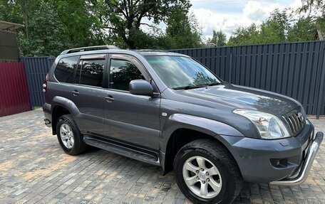 Toyota Land Cruiser Prado 120 рестайлинг, 2007 год, 2 650 000 рублей, 11 фотография