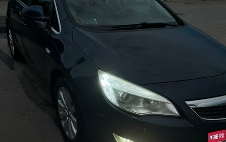 Opel Astra J, 2011 год, 895 000 рублей, 5 фотография