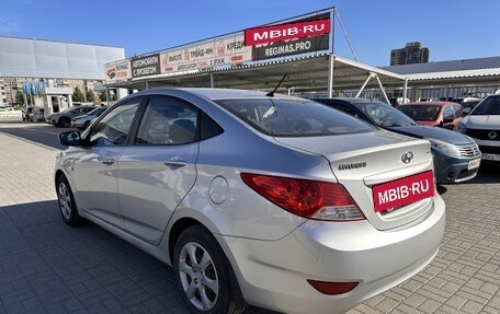 Hyundai Solaris II рестайлинг, 2011 год, 919 000 рублей, 2 фотография