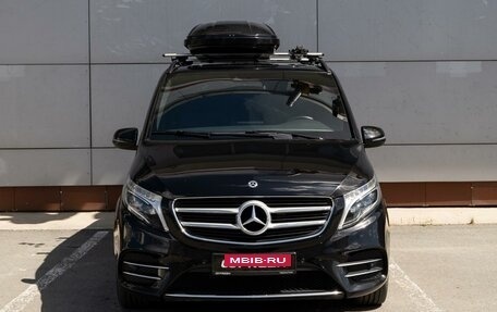 Mercedes-Benz V-Класс, 2018 год, 5 649 000 рублей, 3 фотография