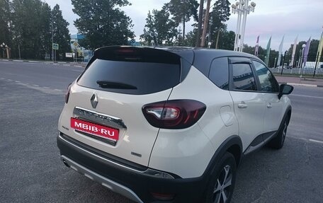 Renault Kaptur I рестайлинг, 2017 год, 1 900 000 рублей, 4 фотография