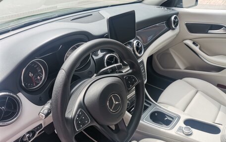 Mercedes-Benz CLA, 2018 год, 2 350 000 рублей, 23 фотография
