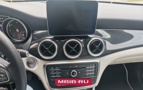 Mercedes-Benz CLA, 2018 год, 2 350 000 рублей, 21 фотография