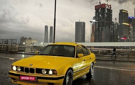 BMW 5 серия, 1988 год, 650 000 рублей, 1 фотография