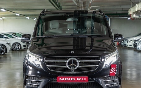Mercedes-Benz V-Класс, 2018 год, 5 999 000 рублей, 2 фотография