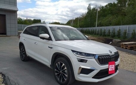 Skoda Kodiaq I, 2023 год, 4 920 000 рублей, 2 фотография