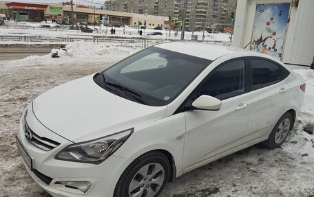 Hyundai Solaris II рестайлинг, 2016 год, 1 000 000 рублей, 10 фотография