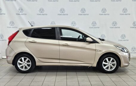 Hyundai Solaris II рестайлинг, 2013 год, 720 000 рублей, 4 фотография