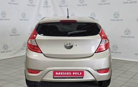 Hyundai Solaris II рестайлинг, 2013 год, 720 000 рублей, 6 фотография