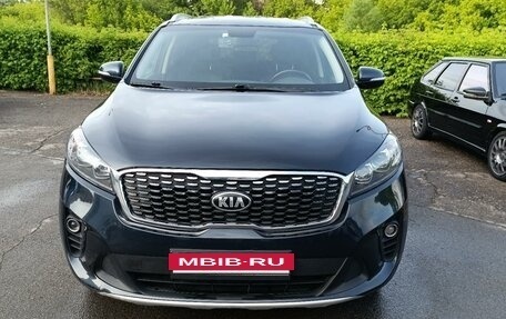 KIA Sorento III Prime рестайлинг, 2018 год, 3 000 000 рублей, 2 фотография