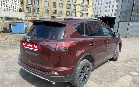 Toyota RAV4, 2018 год, 2 600 000 рублей, 4 фотография