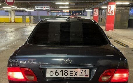 Mercedes-Benz E-Класс, 1998 год, 530 000 рублей, 5 фотография