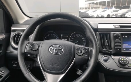 Toyota RAV4, 2018 год, 2 565 000 рублей, 20 фотография